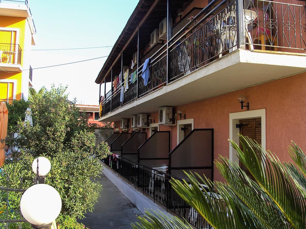 איפסוס Marilena Apartments & Studios מראה חיצוני תמונה