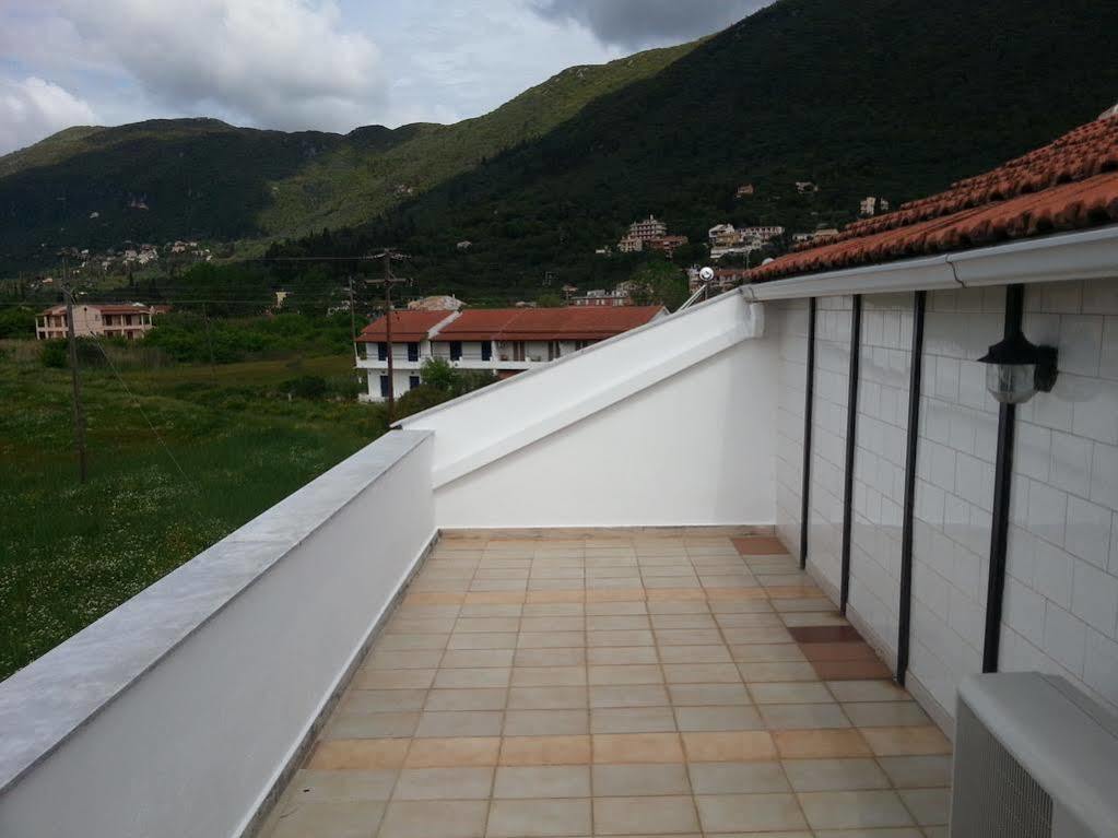 איפסוס Marilena Apartments & Studios מראה חיצוני תמונה